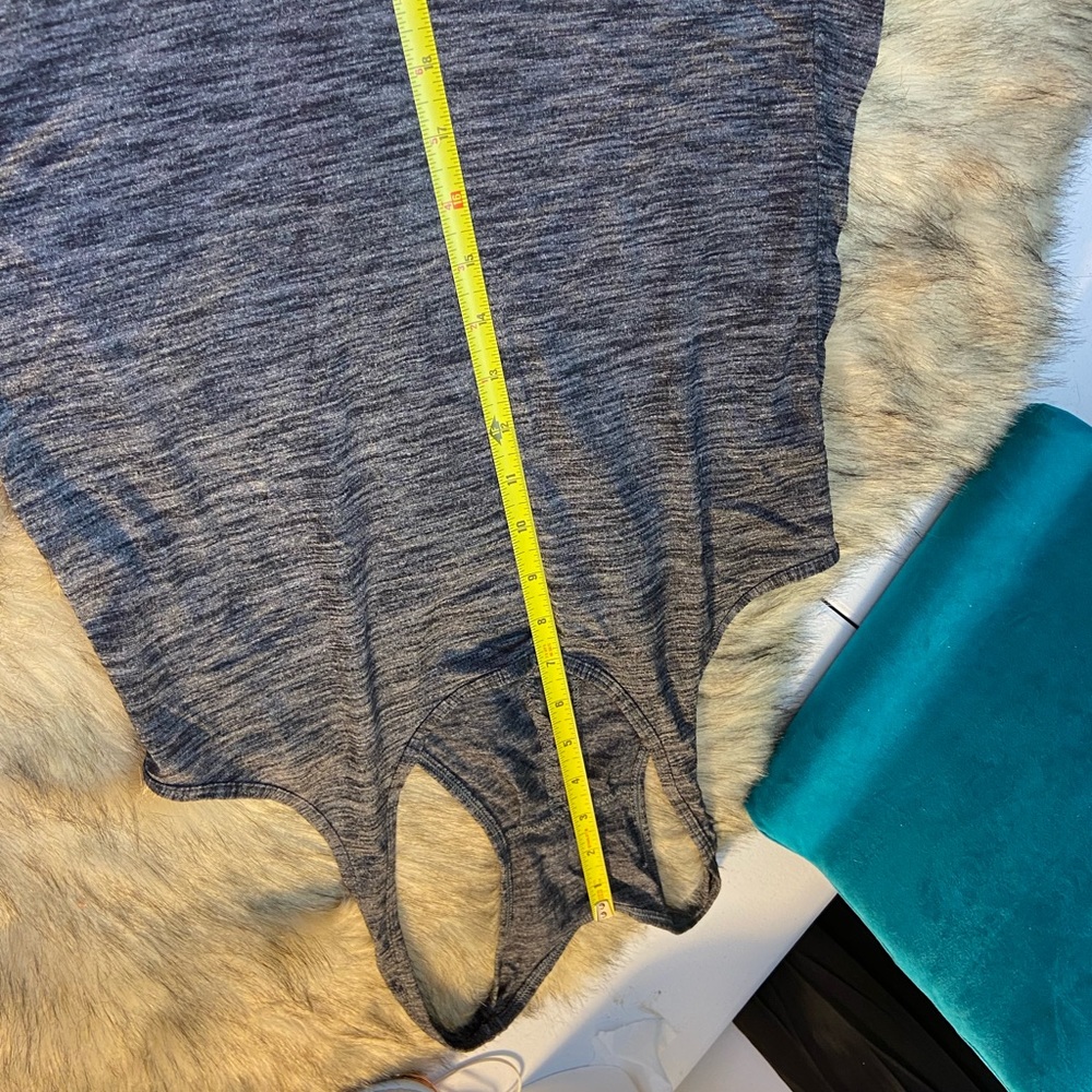 Lululemon - Picture 5 of 6